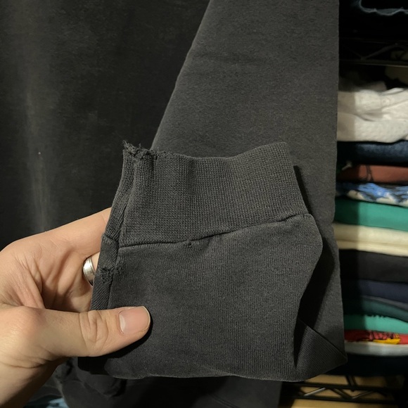 90s vintage Nike Men's Black distressed Crewneck Sweater - Picture 5 of 8